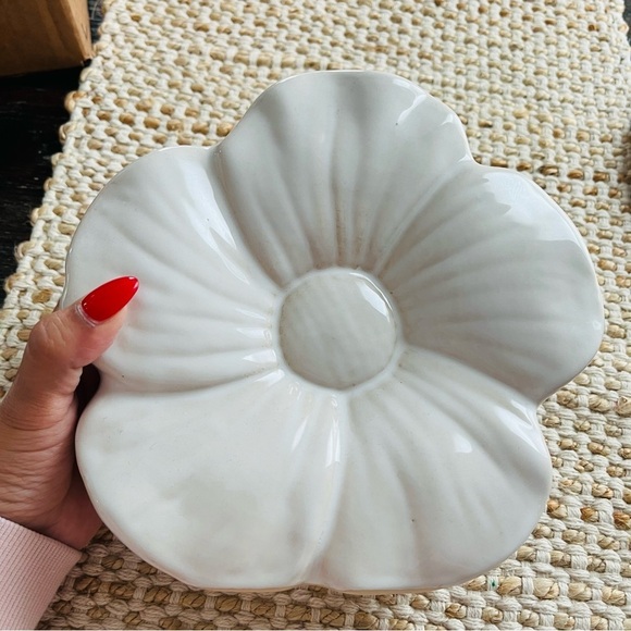 Anthropologie floral Accent Vase Ceramic Elegance - Picture 3 of 3